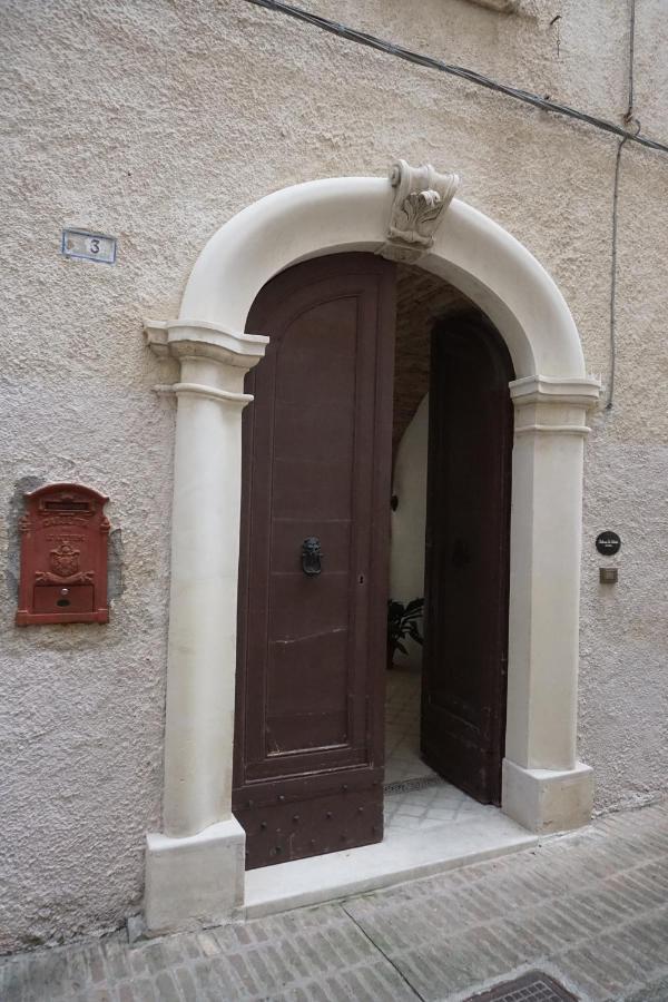 Bed and Breakfast Palazzo De Fabritiis Rosciano  Esterno foto
